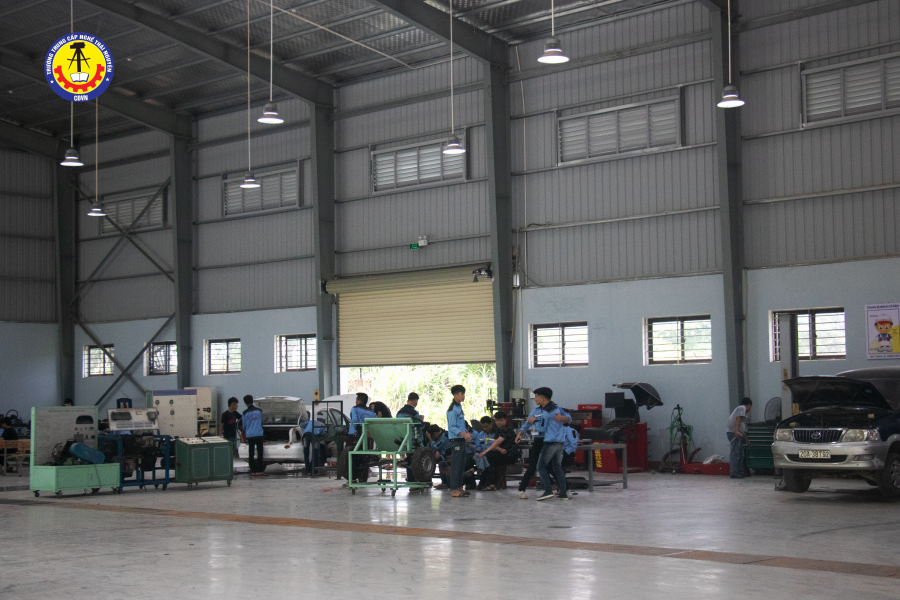 Xưởng thực hành Công nghệ Ô tô